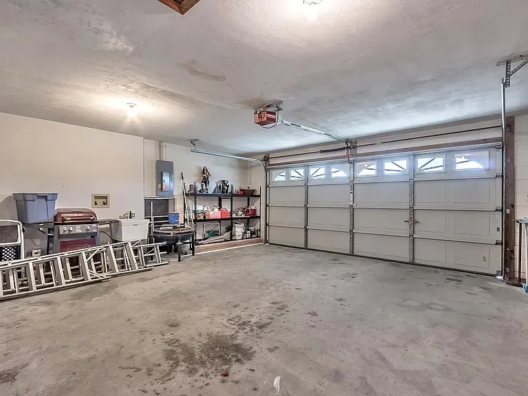 280 Braeburn Cir — Photo 22