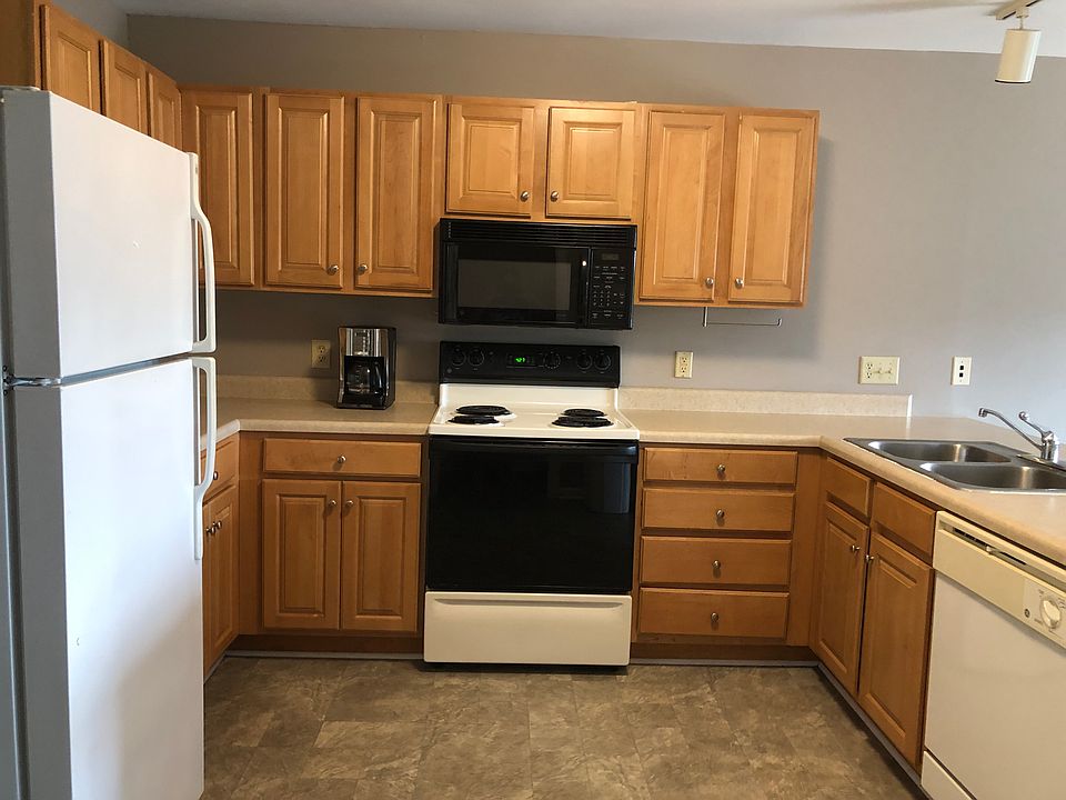Kitchen with lots of storage