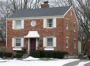 817 Gainsborough Rd, Dayton, OH 45419