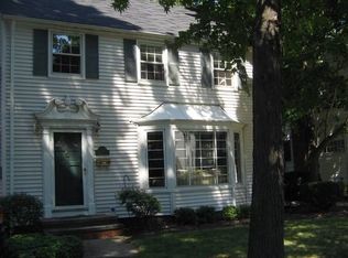 21318 Erie Rd, Rocky River, OH 44116