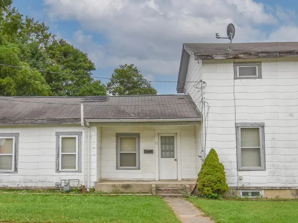 23 Fulton St, Quincy, MI 49082