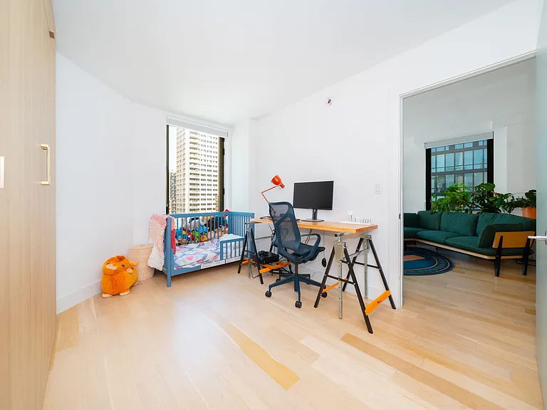 111 Montgomery St #11F — Photo 14