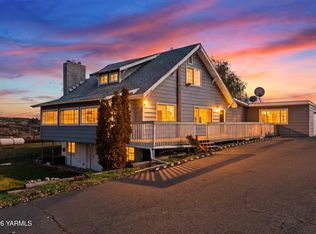 18790 Summitview Rd, Tieton, WA 98947