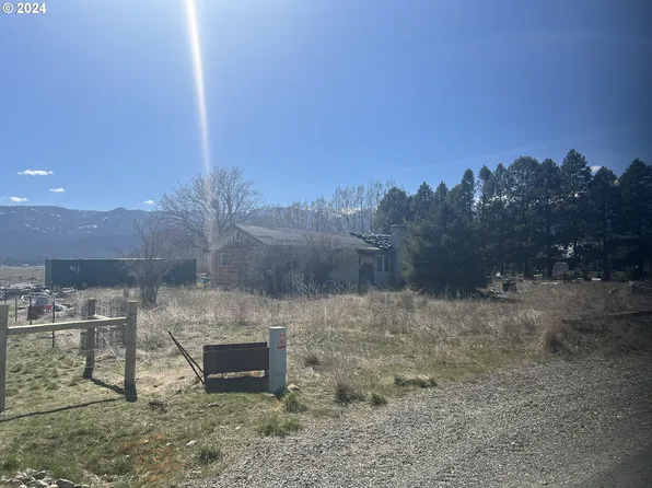 15786 Wingville Ln, Baker City, OR 97814