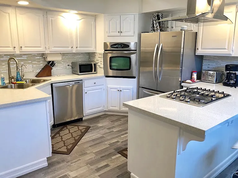 1057 Shamrock Dr — Photo 30