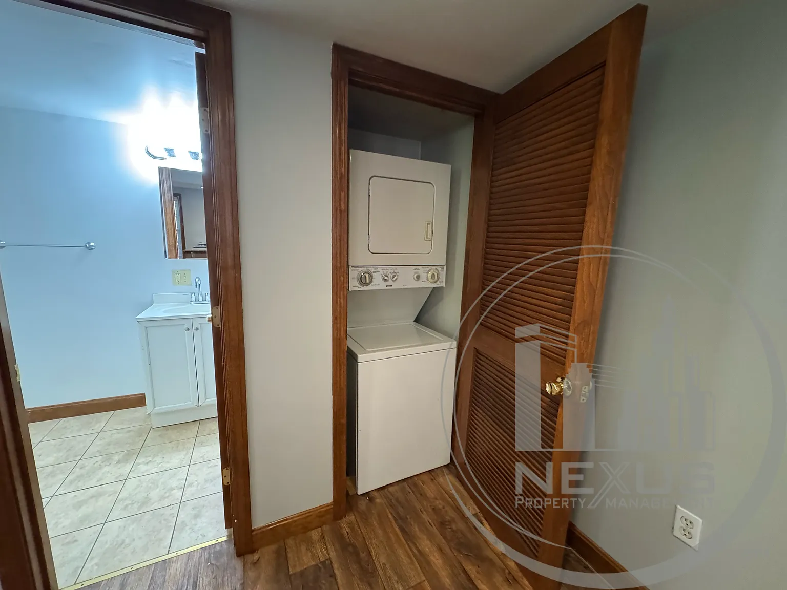 8-10 Bond St — Photo 2