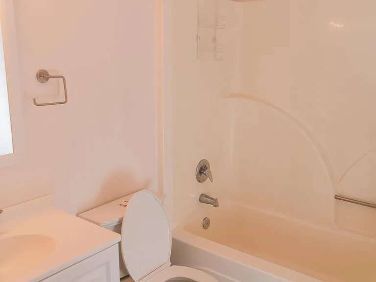 255 N Locust St — Photo 15