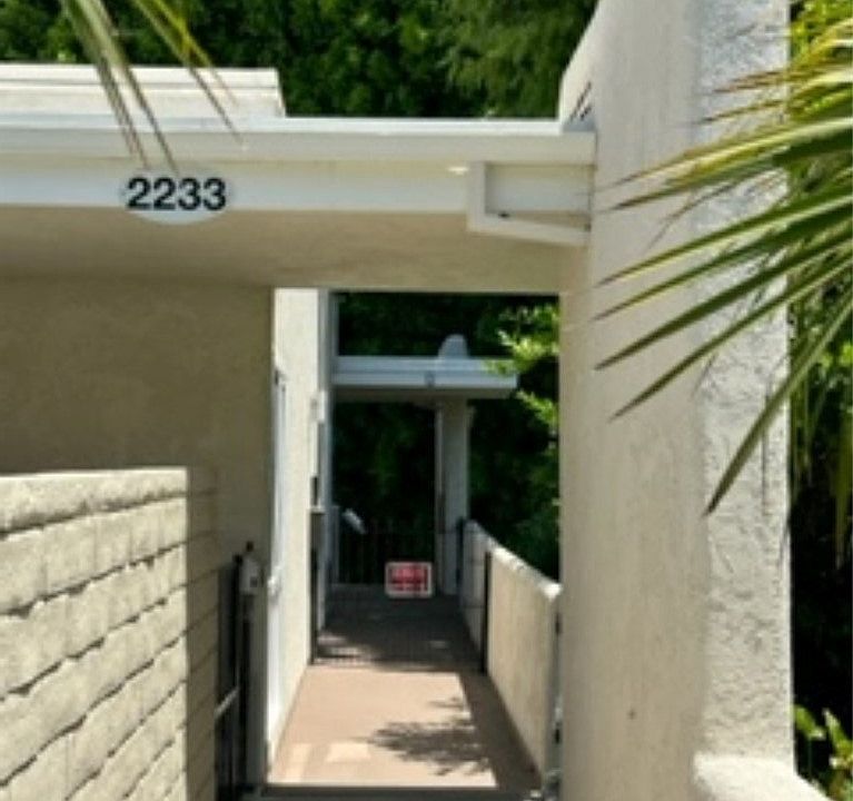 Leisure World Laguna Woods Village 2233 Via Puerta Laguna Woods, CA