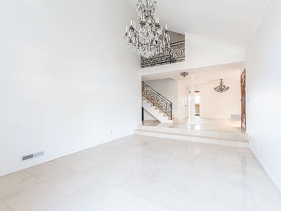 4th image of 10211 Clematis Ct #44