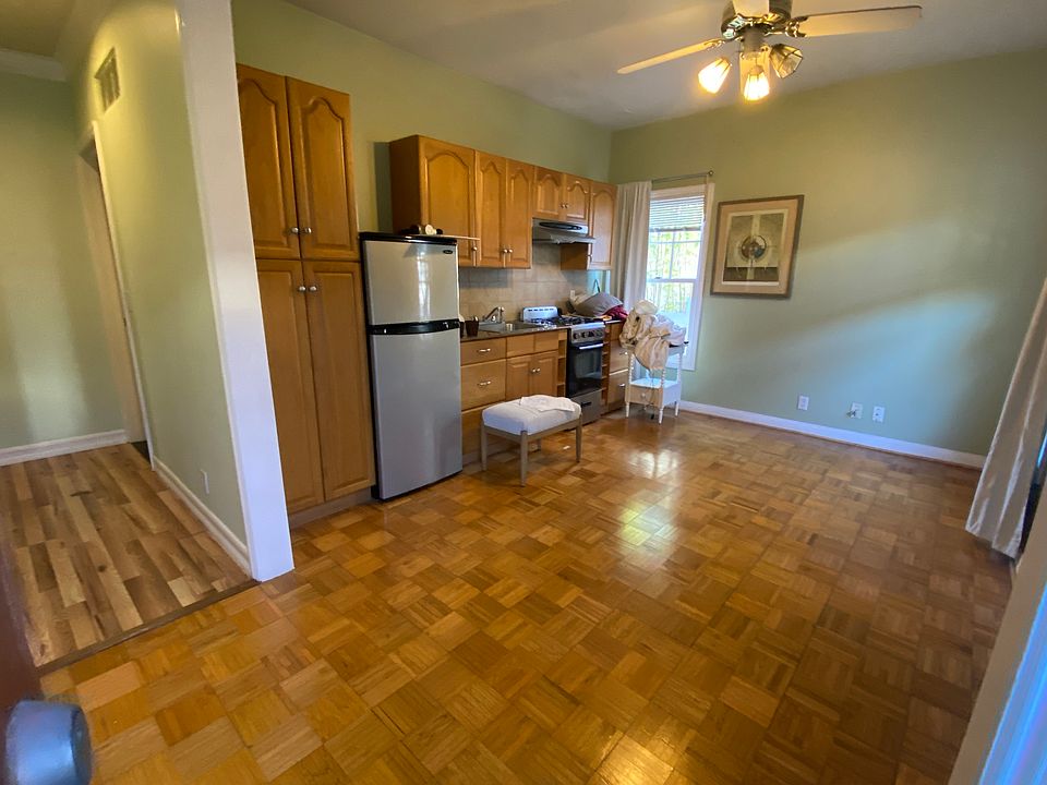 View from entrance of kitchenette/Living Room and hallway