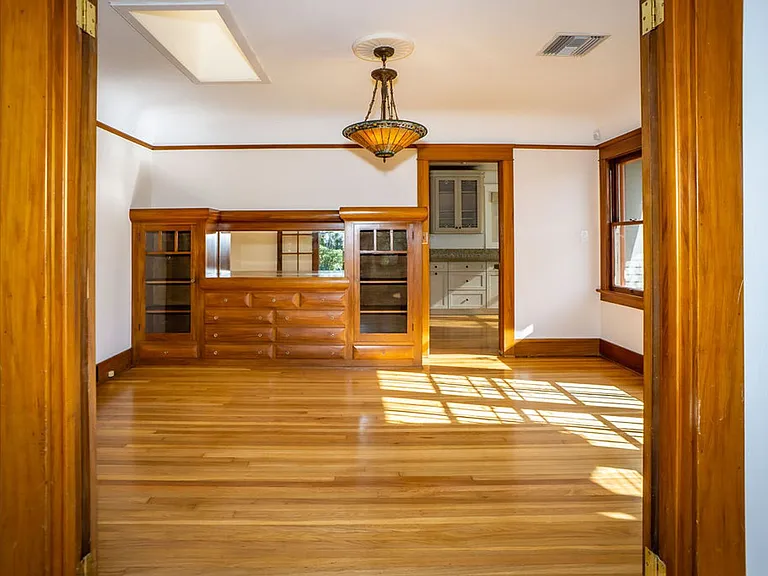 3635 Pershing Ave — Photo 9