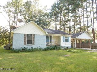 912 River Road Est, Taylorsville, MS 39168