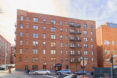 2 Ellwood Street in Fort George