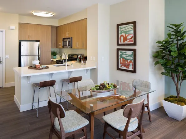 Avalon Vista, 701 Breeze Hill Rd #3B-2Ba-1435Sqft, Vista, CA 92081