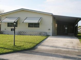 6947 SE Delegate St, Hobe Sound, FL 33455