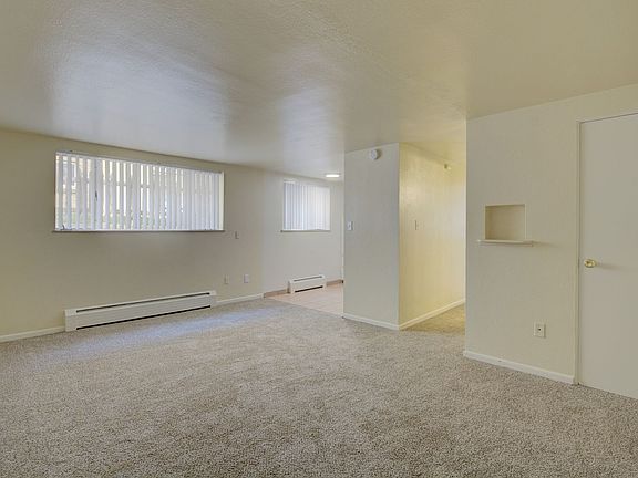 2nd image of 4720 E 8th Ave APT 9