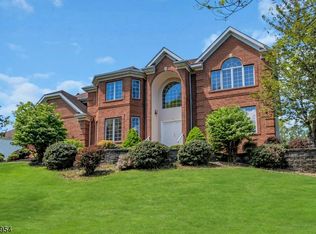 15 Green Mountain Dr, Basking Ridge, NJ 07920