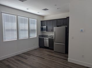 2982 Burgess Dr #B, Santa Rosa, CA 95407