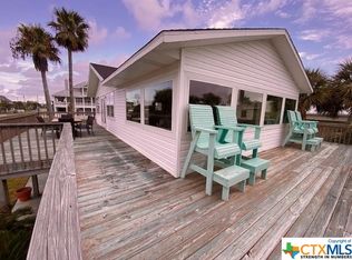105 E Olive St, Port O Connor, TX 77982