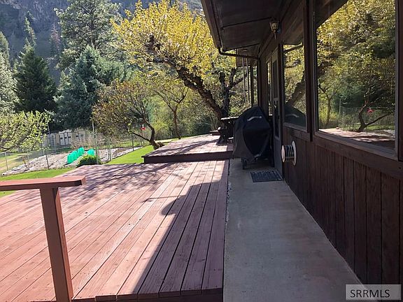 4th image of 71 Chinook Dr