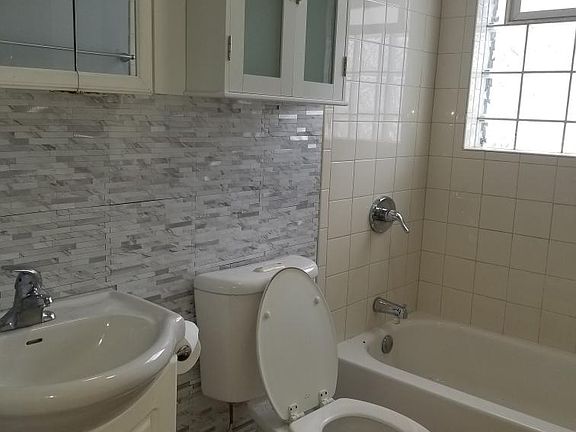 5th image of 33 W 114th Pl Floor 2