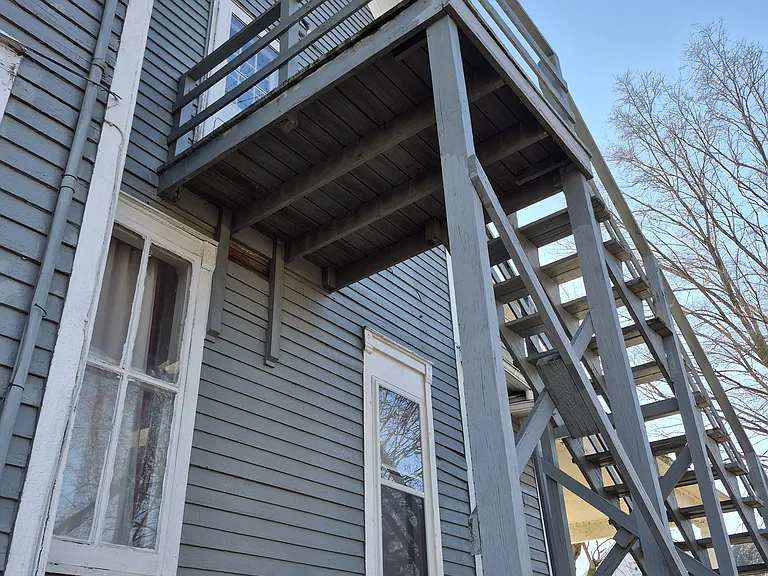 1205 Bank St #1/2 — Photo 38