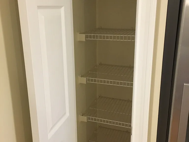 209 Hunyadi Ave — Photo 13