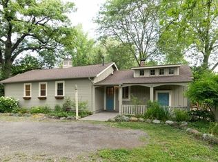 2379 Shady Ln, Highland Park, IL 60035