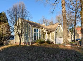 1 Whispering Ct, Greensboro, NC 27407