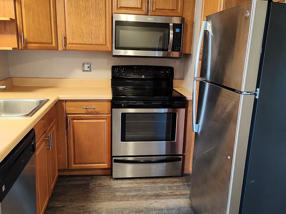 222 Bower Hill Rd #1