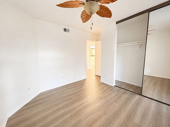 3rd image of 9374 Twin Trails Dr Unit 101