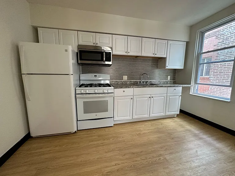 3608 Dawson St #3 — Photo 2