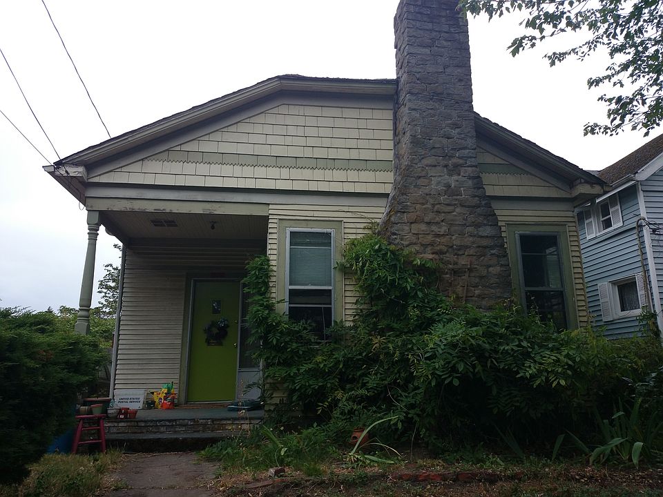 1st image of 806A 34th Ave