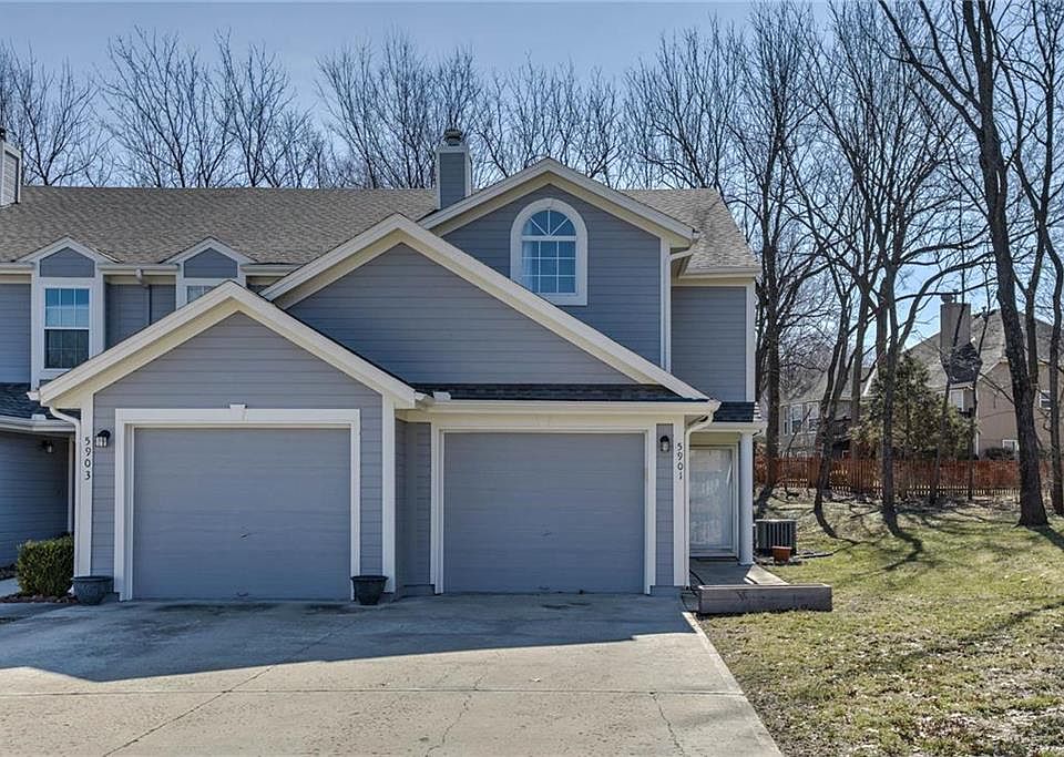 1st image of 5901 NE Moonstone Dr #17-D