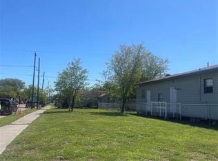 5601 Avenue L, Galveston, TX 77551