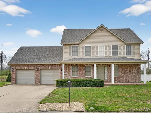 257 Emerald Way W, Granite City, IL 62040