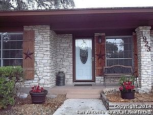3rd image of 1923 Parhaven Dr