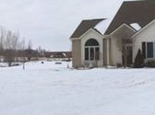 1331 N Finlandia Way, Albion, IN 46701
