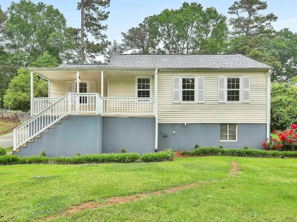 50 Bailey Dr, Newnan, GA 30263