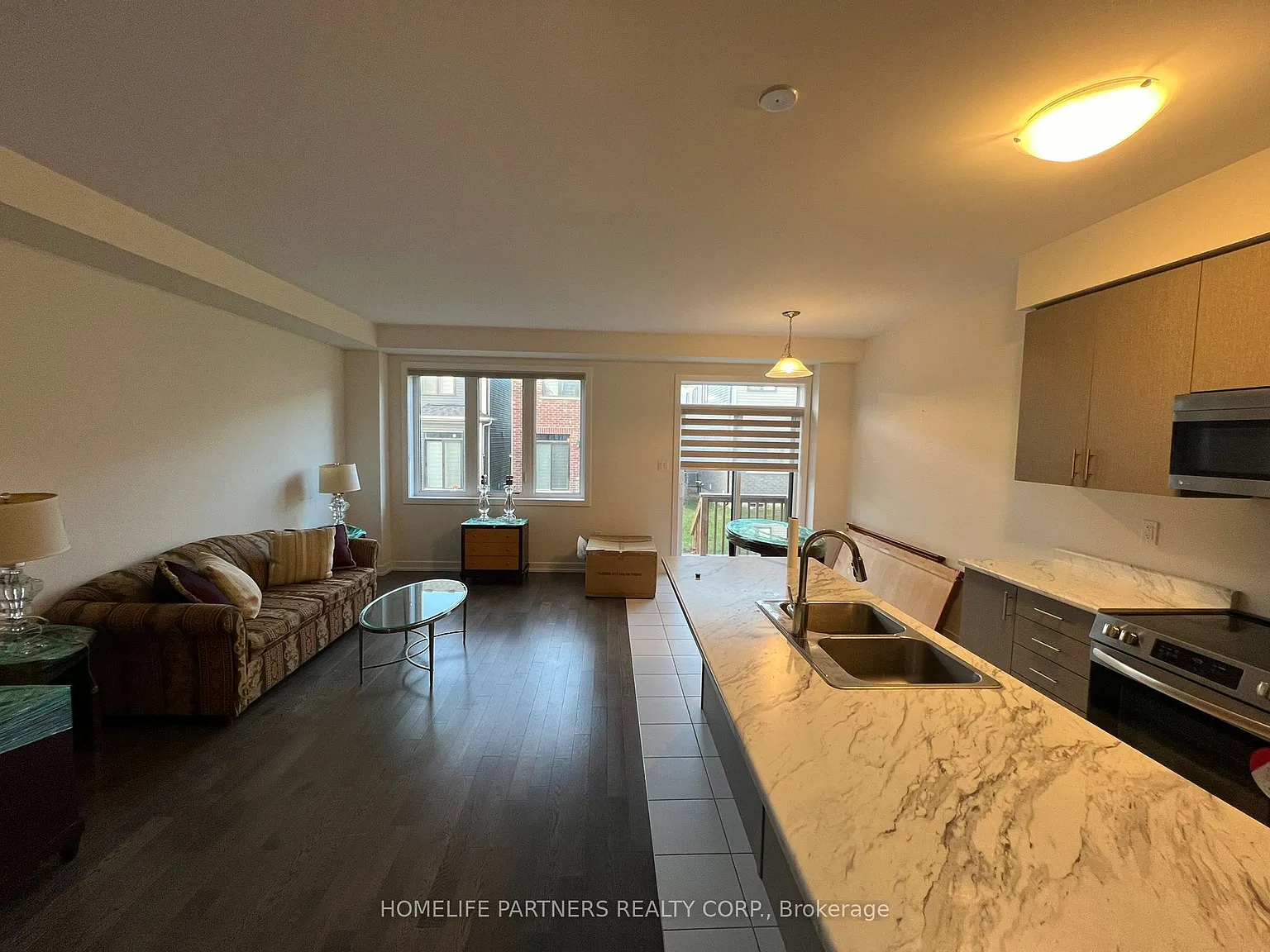 3 bed, $2,650 — Photo 2