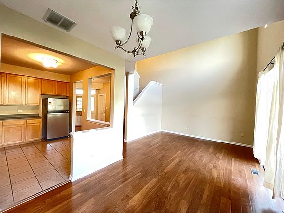 5th image of 2908 Rutland Cir