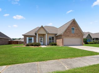 5111 Queens Carriage St, Zachary, LA 70791