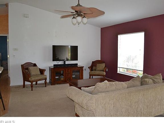 3rd image of 1801 NE 27th Ter