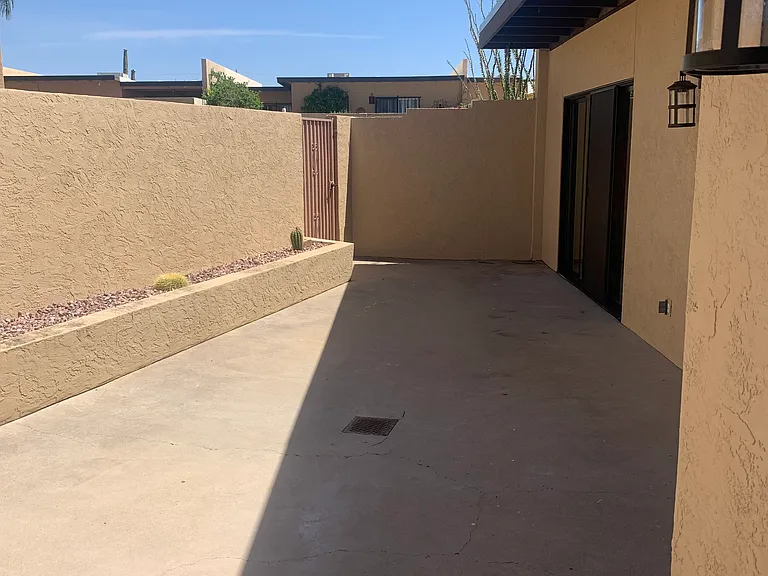 8670 N Avenida Amatista — Photo 9