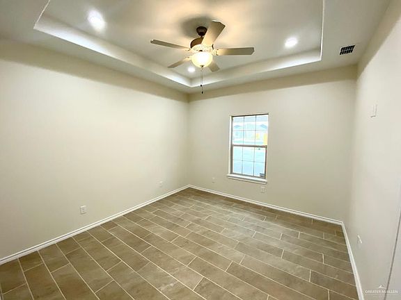 5th image of 5600 Nightingale Ave #7