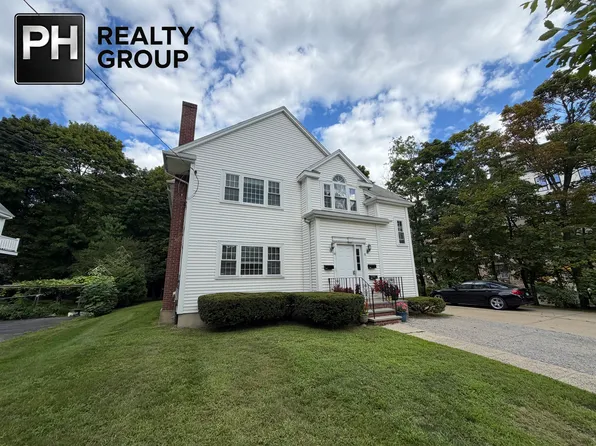 18 Dunstan St APT 1, West Newton, MA 02465