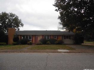 501 N Cedar St, Gleason, TN 38229