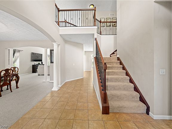 2nd image of 715 Joseph Dr