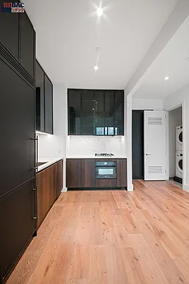 Rented by RELO REDAC INC. | media 14