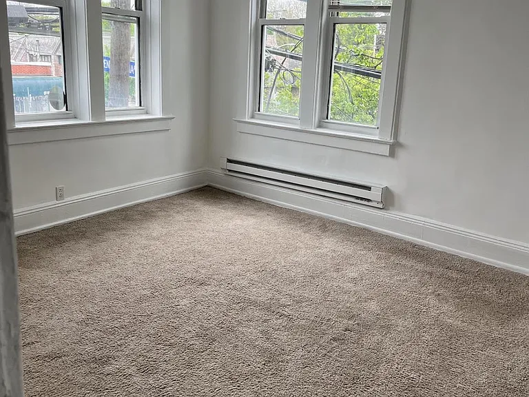 23 Hillside Ave — Photo 7